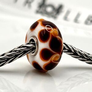TROLLBEADS Old Flower Unique LAA 925S NEW Condition, Opaque White Brown Orange